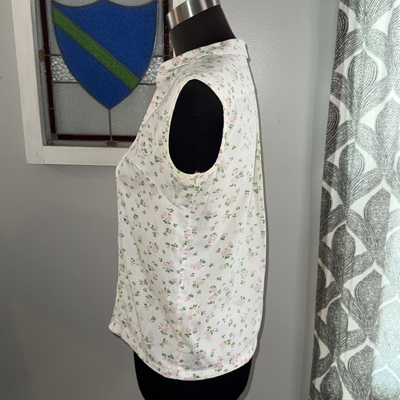 Vintage Cottagecore Floral Pin Tucked Sleeveless Blouse SZ Medium - Picture 3 of 8